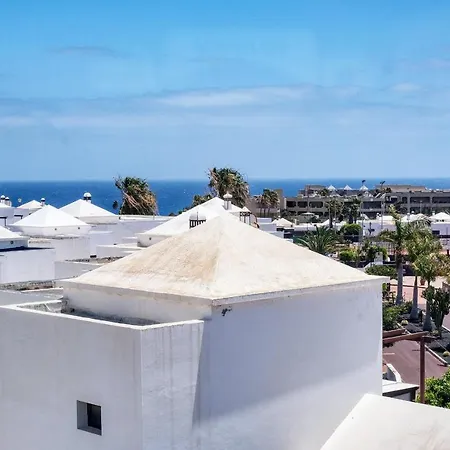 Vakantiehuis Casa Yare, Shared Pool, Air-con, Fast Wifi Costa Teguise