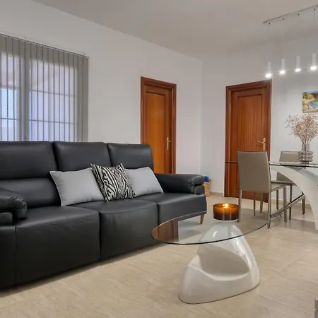 Casa Yare, Shared Pool, Air-con, Fast Wifi Nyaraló *