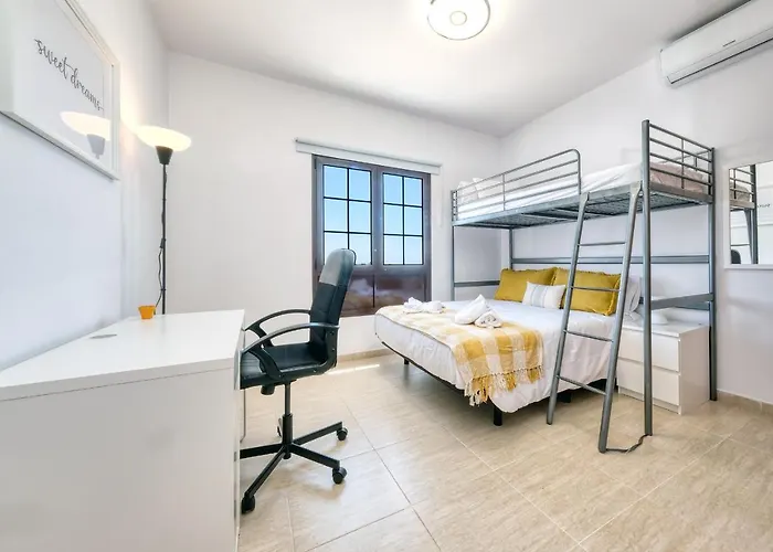 Casa Yare, Shared Pool, Air-con, Fast Wifi