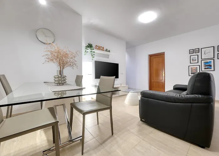 Casa Yare, Shared Pool, Air-con, Fast Wifi בית נופש קוסטה טגוויסה
