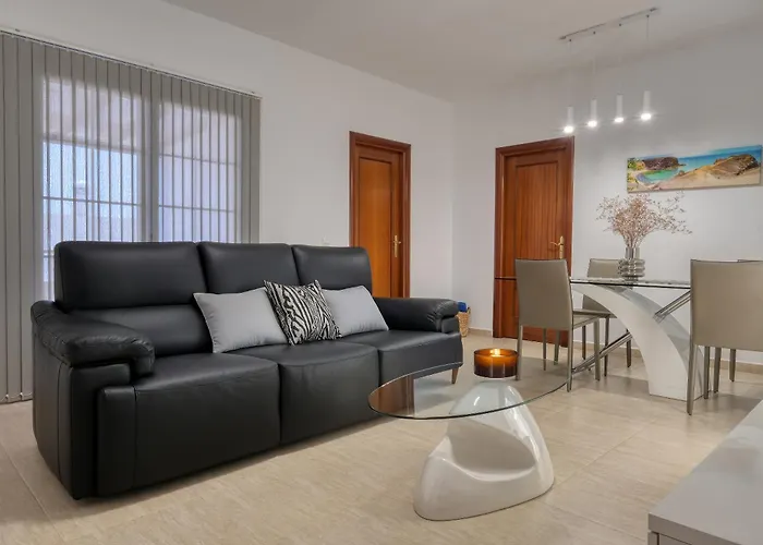 Casa Yare, Shared Pool, Air-con, Fast Wifi Ferienhaus *